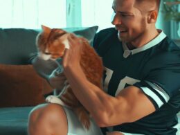 Le scandale de la vidéo du joueur de foot qui maltraite son chat